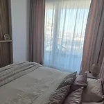 Sara Mamaia Nord