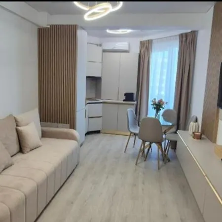 Sara Mamaia Nord Năvodari